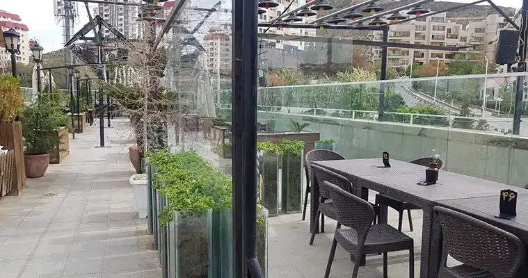 کافی شاپ مجموعه توریستی آبادگران