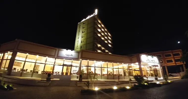هتل نگارستان کاشان