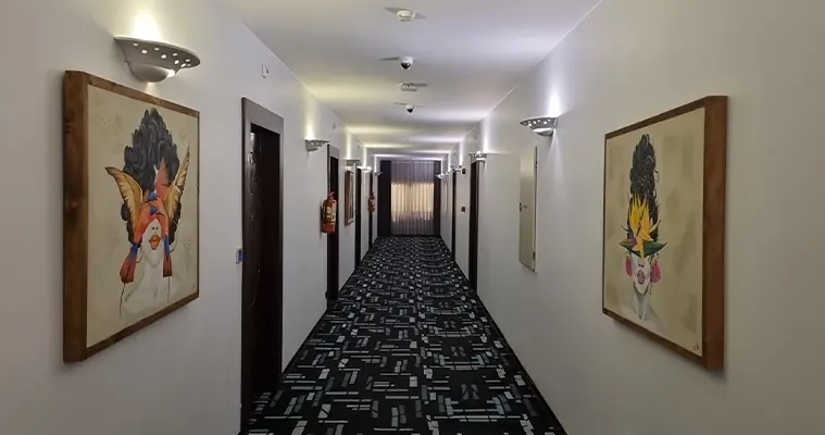 رزرو هتل نگارستان کاشان