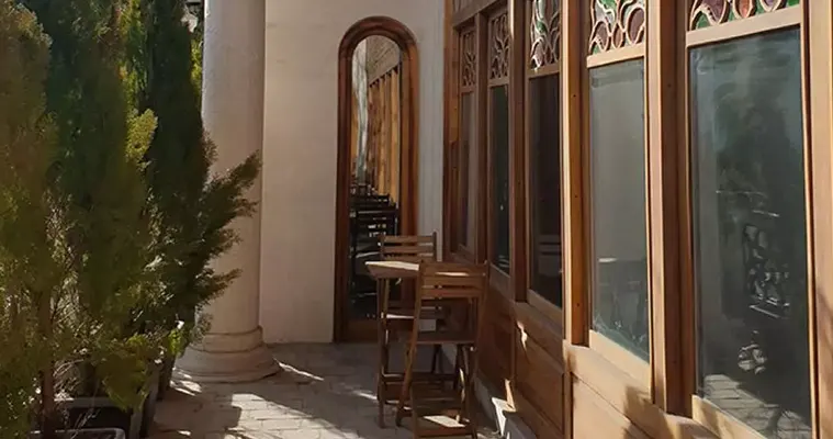 محوطه بوتیک هتل ارسی تبریز