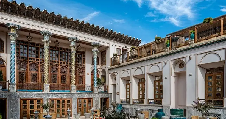 محوطه بوتیک هتل شهسواران اصفهان