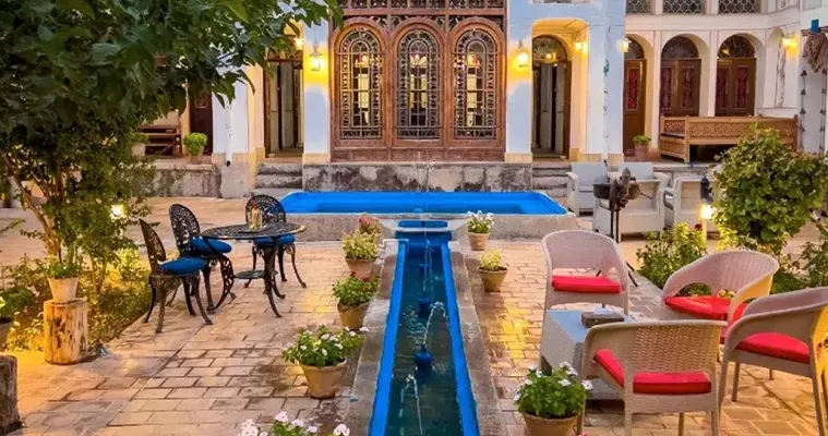 محوطه بوتیک هتل سهروردی اصفهان