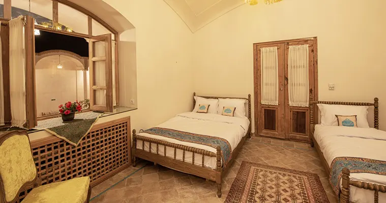 اتاق های بوتیک هتل عمارت محمودیه کاشان