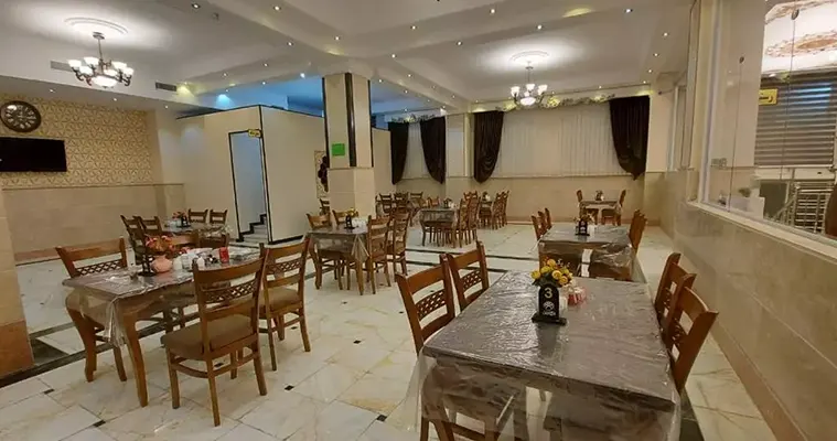 رستوران هتل بین الحرمین قم