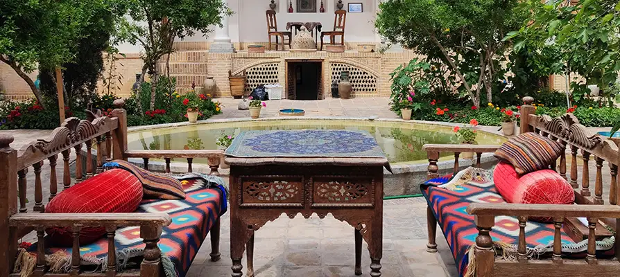اقامتگاه خانه مرشدی کاشان