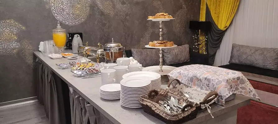 سلف هتل سلامت الوند قم