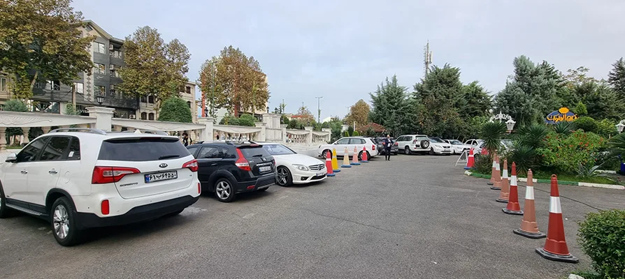 پارکینگ هتل کادوس رشت