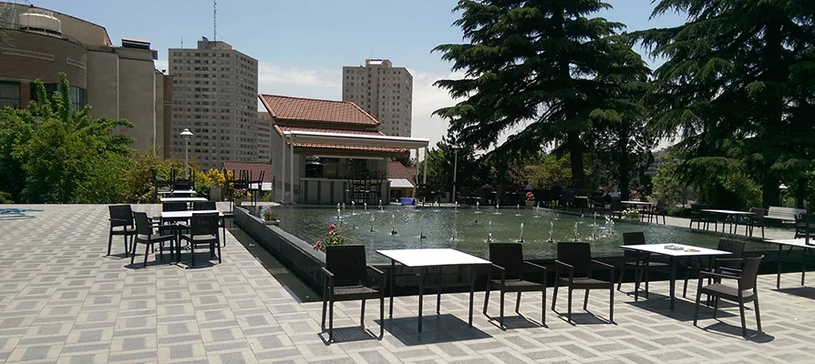 امکانات هتل پارسیان آزادی تهران
