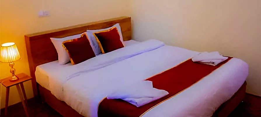 اتاقی از هتل گل افرا شیراز