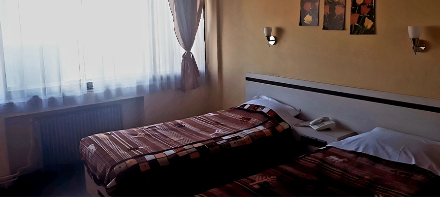 اتاق هتل اردیبهشت رشت