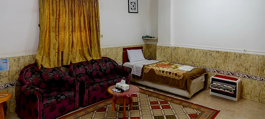 اتاقی از هتل آپارتمان شادناز 1 در قشم